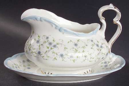 Caroline Gravy Boat & Underplate