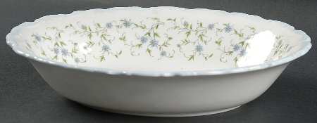 Caroline 9" Oval Vegetable Bowl