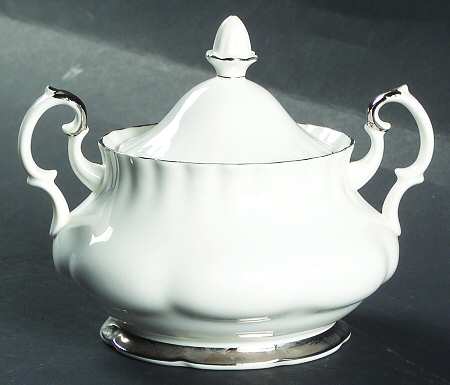Chantilly Platinum Sugar Bowl & Lid