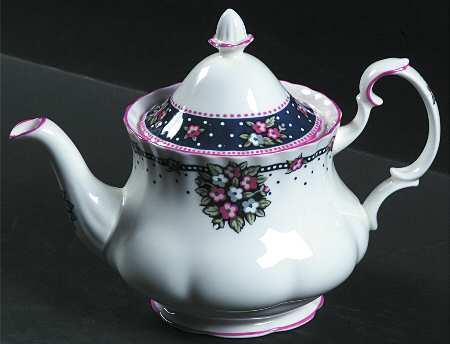 Charlotte Mini Teapot & Lid