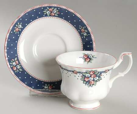 Charlotte Footed Cup & Saucer Set
