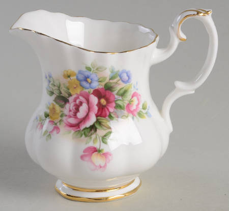 Chelsea Garden Mini Creamer