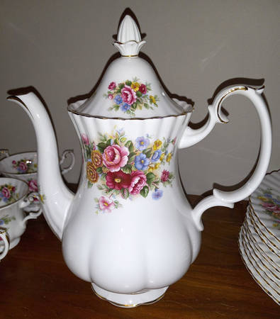 Chelsea Garden Coffee Pot & Lid