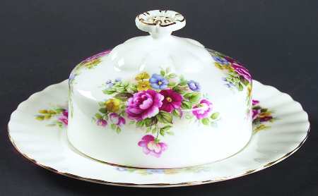 Chelsea Garden Round Covered Butter