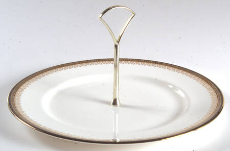 Clarence Round Serving Plate with Handle (DP)