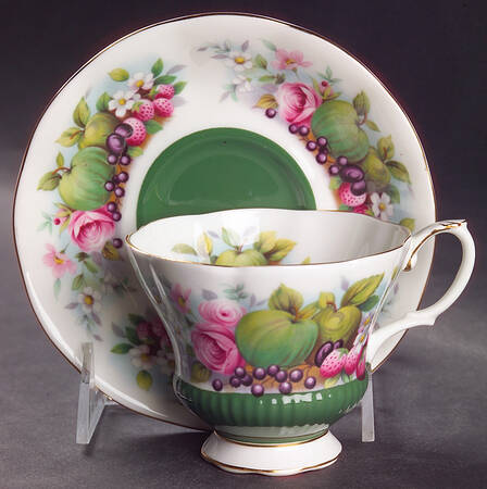 Country Fayre Series Footed Cup & Saucer Set