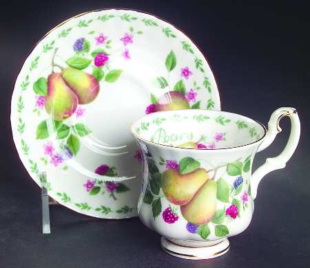 Covent Gardens Footed Demitasse Cup & Saucer Set