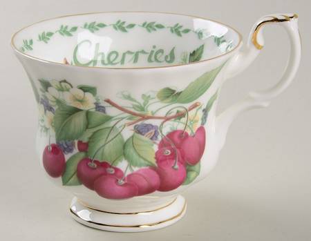 Covent Gardens Footed Cup