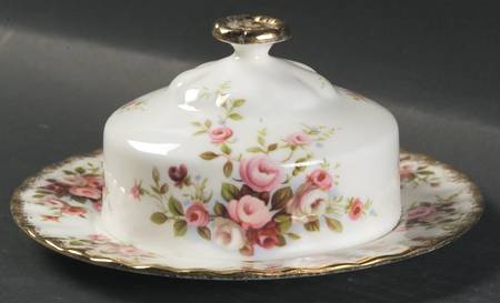 Cottage Garden Round Covered Butter