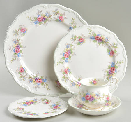 Colleen 5 Piece Place Setting
