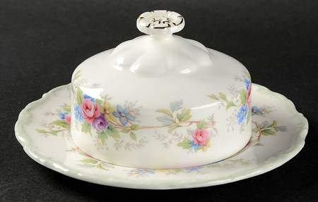 Colleen Round Covered Butter