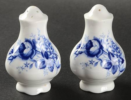 Salt & Pepper Set