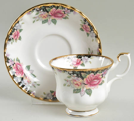 Concerto Footed Cup & Saucer Set