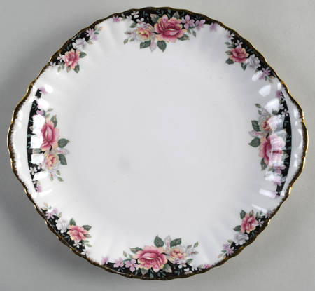 Concerto Handled Cake Plate