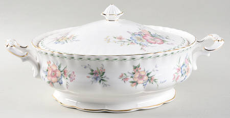 Constance Round Covered Vegetable
