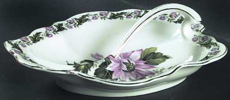 Cotswold Handled Leaf Dish