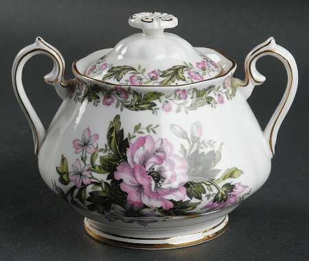 Cotswold Sugar Bowl & Lid