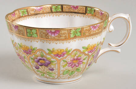 Court Flat Cup