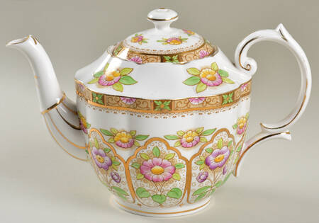 Court Teapot & Lid