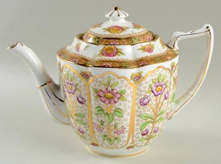 Court Teapot & Lid