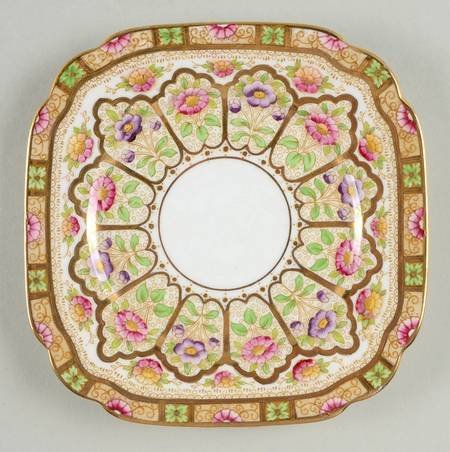 Court Square Bread & Butter Plate