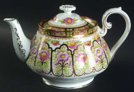 Court Teapot & Lid