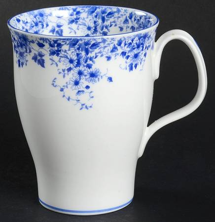 Dainty Blue Mug