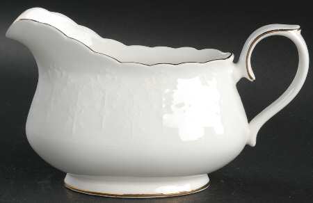 Daybreak Gravy Boat