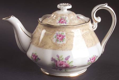 Devonshire Lace Small Teapot & Lid