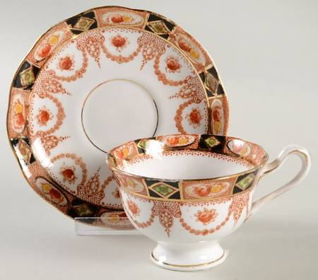 Devon Black (Scalloped) Footed Cup & Saucer Set