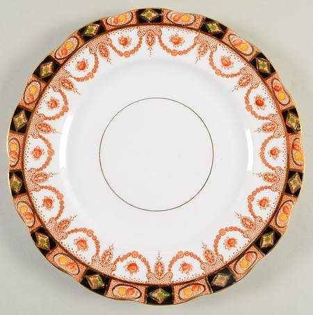 Devon Black (Scalloped) Luncheon Plate