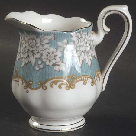Enchantment Mini Creamer