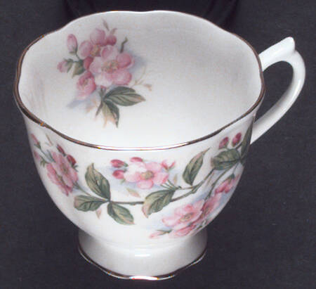 Evesham (Apple Blossoms) Footed Cup