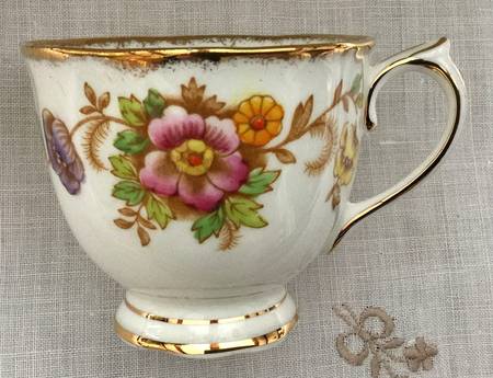 Evesham (Multicolored Floral) Footed Cup