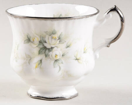 First Love (Elizabeth Shape) Footed Cup