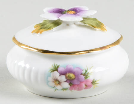 Flower of The Month (Newer, Montrose) 1" Round Box & Lid