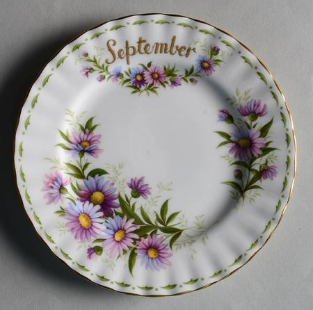 Flower of The Month (Newer, Montrose) Bread & Butter Plate