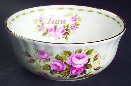 Flower of The Month (Newer, Montrose) Oatmeal Bowl