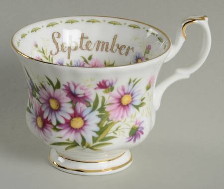 Flower of The Month (Newer, Montrose) Footed Cup