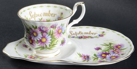 Flower of The Month (Newer, Montrose) Dessert Plate & Cup Set
