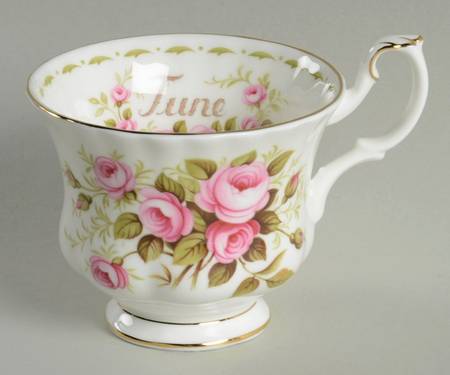 Flower of The Month (Newer, Montrose) Footed Cup
