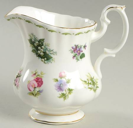 Flower of The Month (Newer, Montrose) Creamer