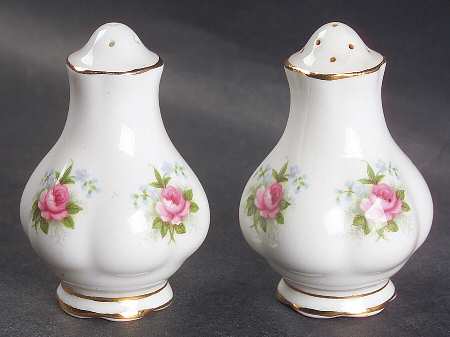 Salt & Pepper Set