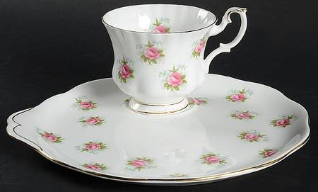 Forget Me Not Rose Snack Plate & Cup Set