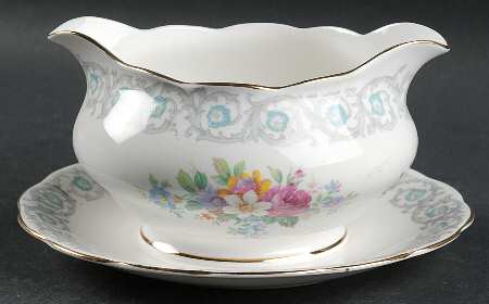 Fragrance Gravy Boat with Attached Underplate