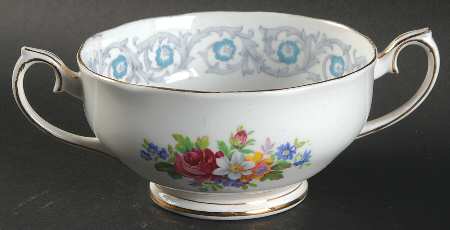 Fragrance Footed Cream Soup Bowl
