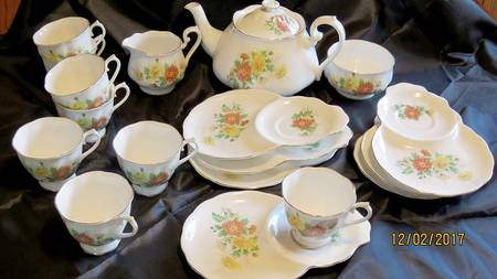 Friendship Series Creamer