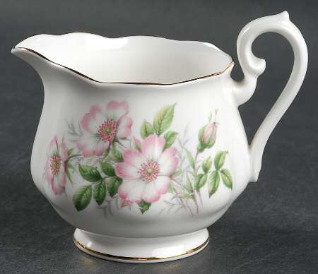 Friendship Series Creamer