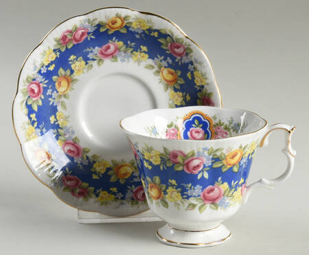 Garland Series Footed Cup & Saucer Set