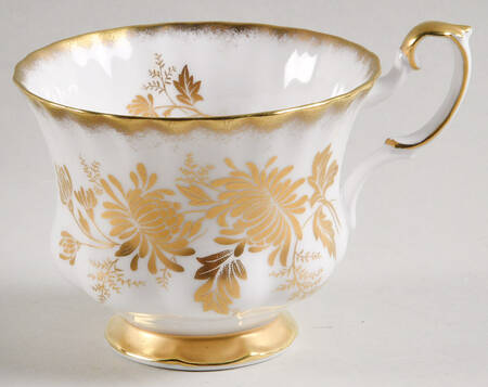 Golden Glory Snack Cup
